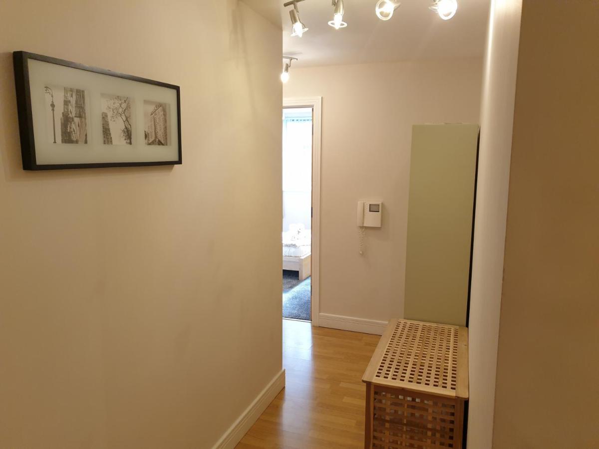 Birmingham Emerald, 2 Bedroom Apartment Eksteriør billede